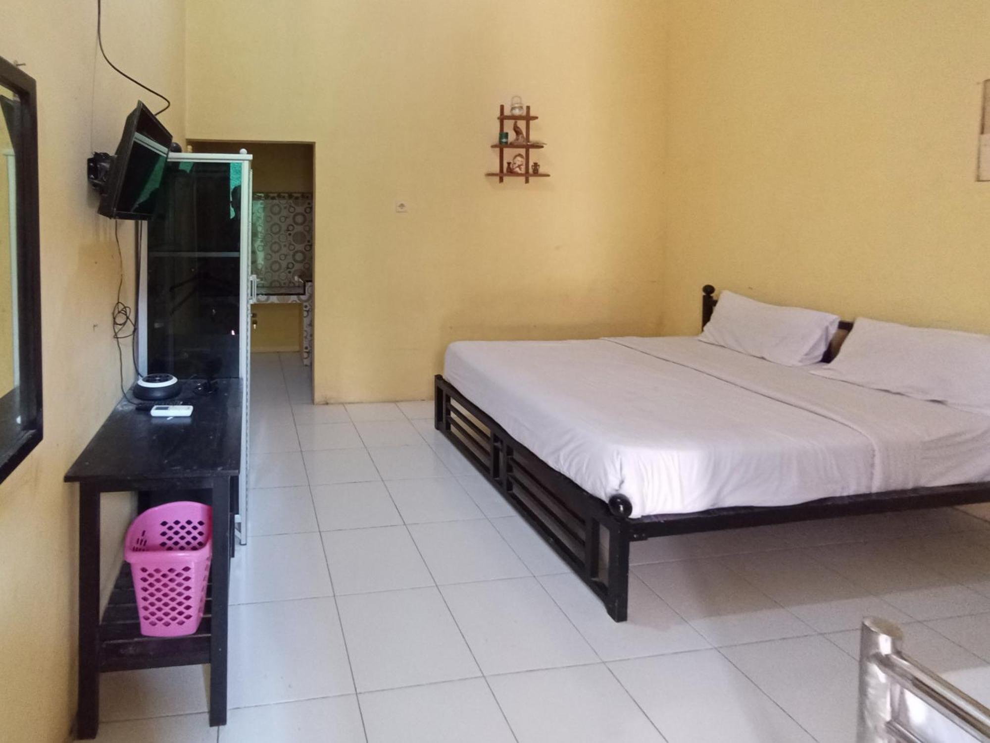 Reddoorz At El Shaday Homestay Banyuwangi Banyuwangi  Exteriör bild