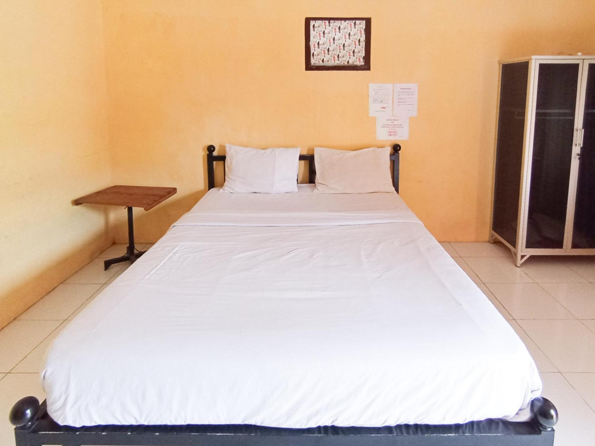 Reddoorz At El Shaday Homestay Banyuwangi Banyuwangi  Exteriör bild