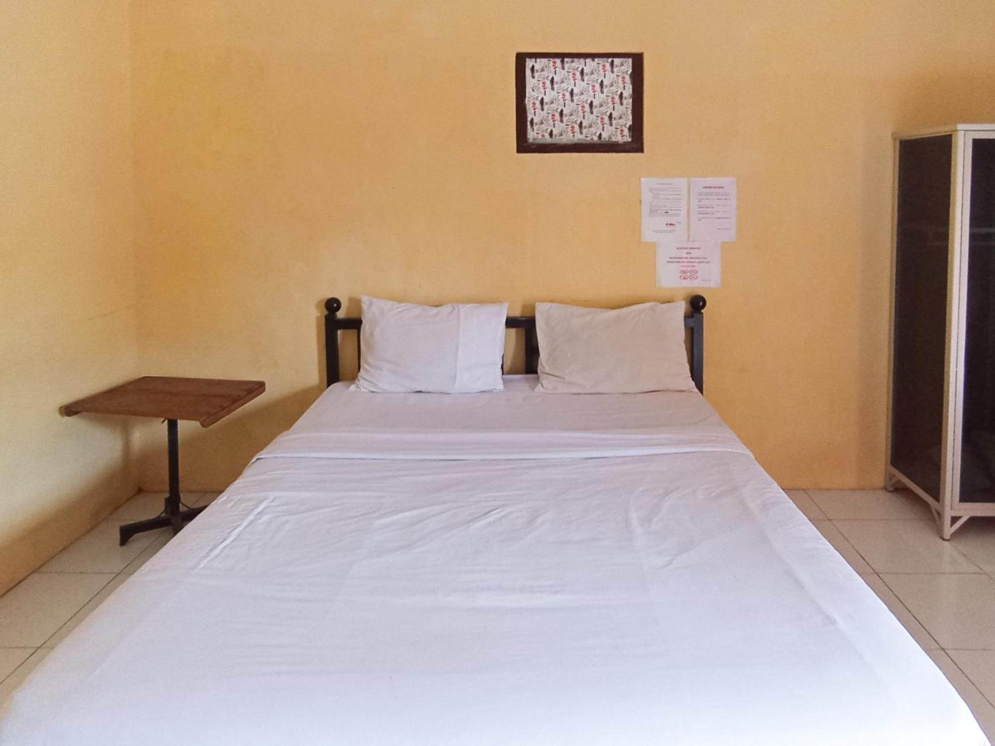 Reddoorz At El Shaday Homestay Banyuwangi Banyuwangi  Exteriör bild