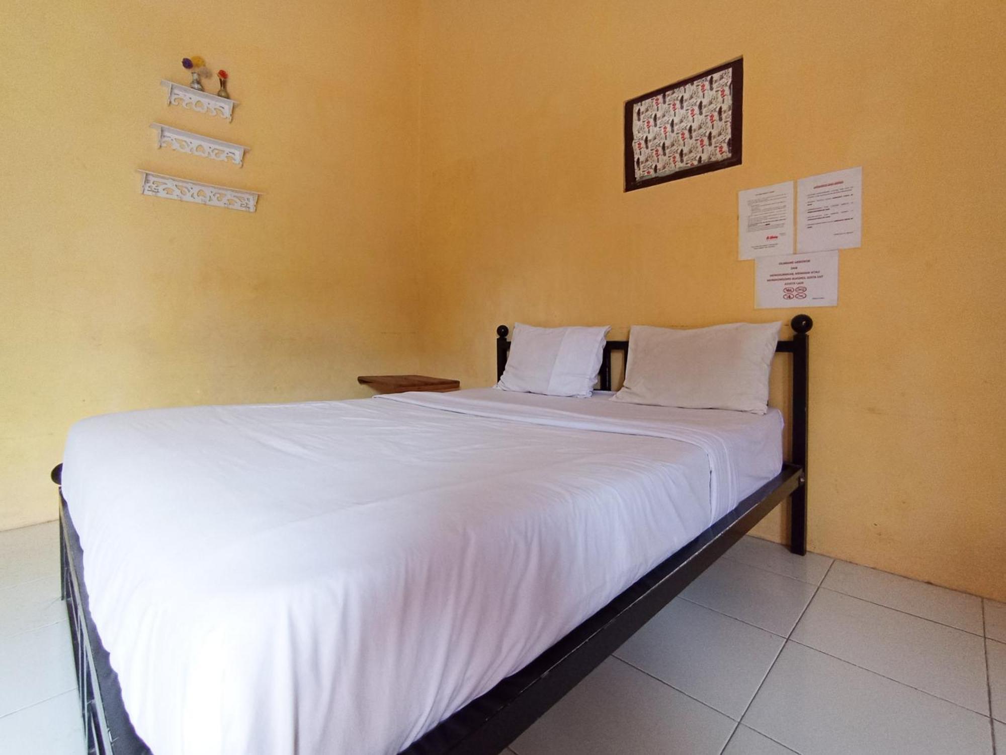 Reddoorz At El Shaday Homestay Banyuwangi Banyuwangi  Exteriör bild