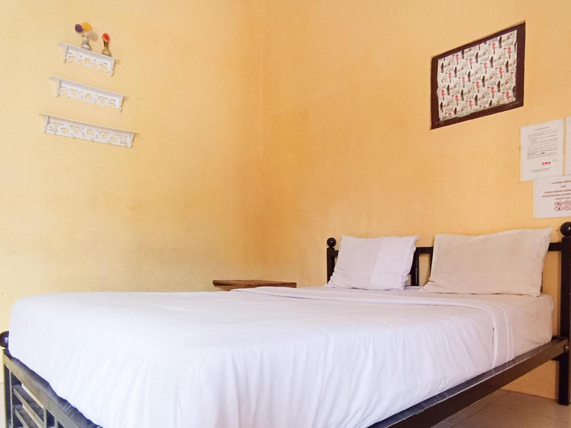 Reddoorz At El Shaday Homestay Banyuwangi Banyuwangi  Exteriör bild