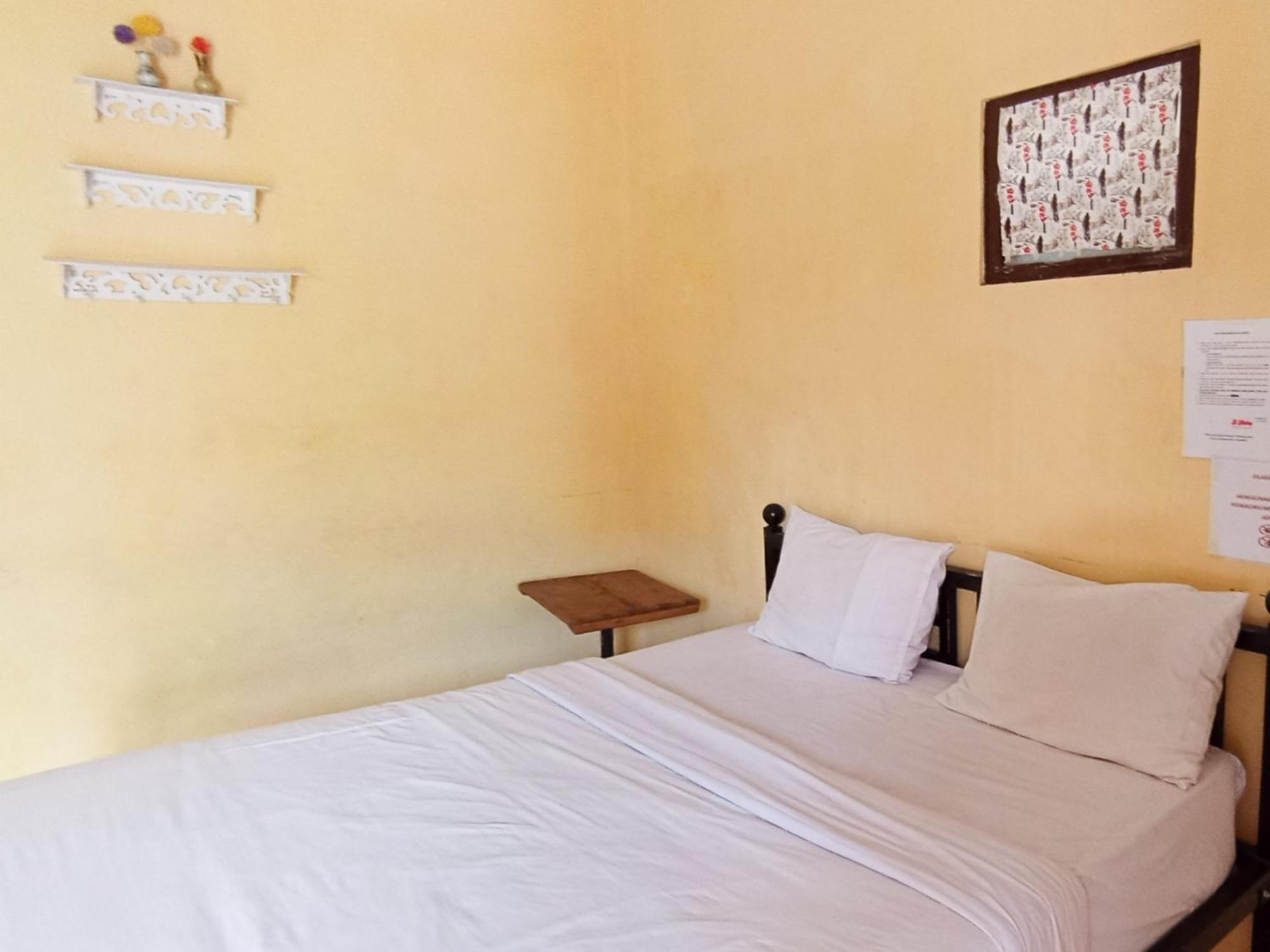 Reddoorz At El Shaday Homestay Banyuwangi Banyuwangi  Exteriör bild